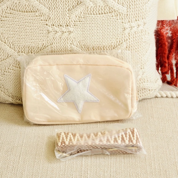 Bloc bag  in ivory w/ white star & adjustable crossbody or shoulder  strap NEW - Picture 7 of 16